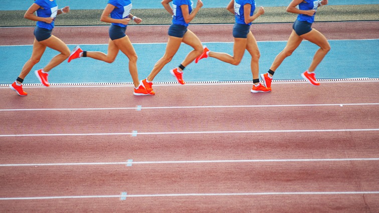 切特偷看&请她看NBA的美女原来是粉丝超千万的现象级美妆时尚博主